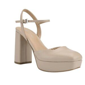 Women's Nazira Platform Pump Size 7.5